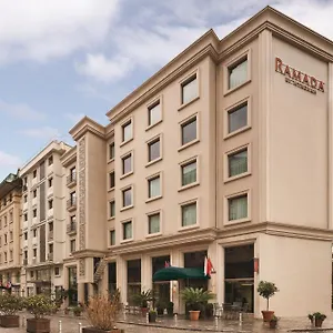 Hotel Ramada By Wyndham Grand Bazaar, Istambul
